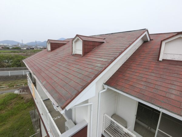 熊本市にて雨漏り修理屋・太陽光パネル設置工事〈ドーマーの撤去工事〉の施工前写真